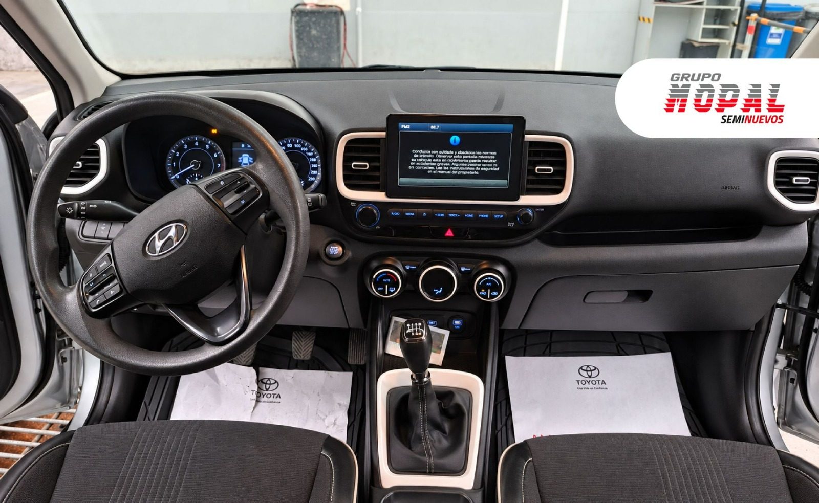HYUNDAI VENUE GL - Imagen 5
