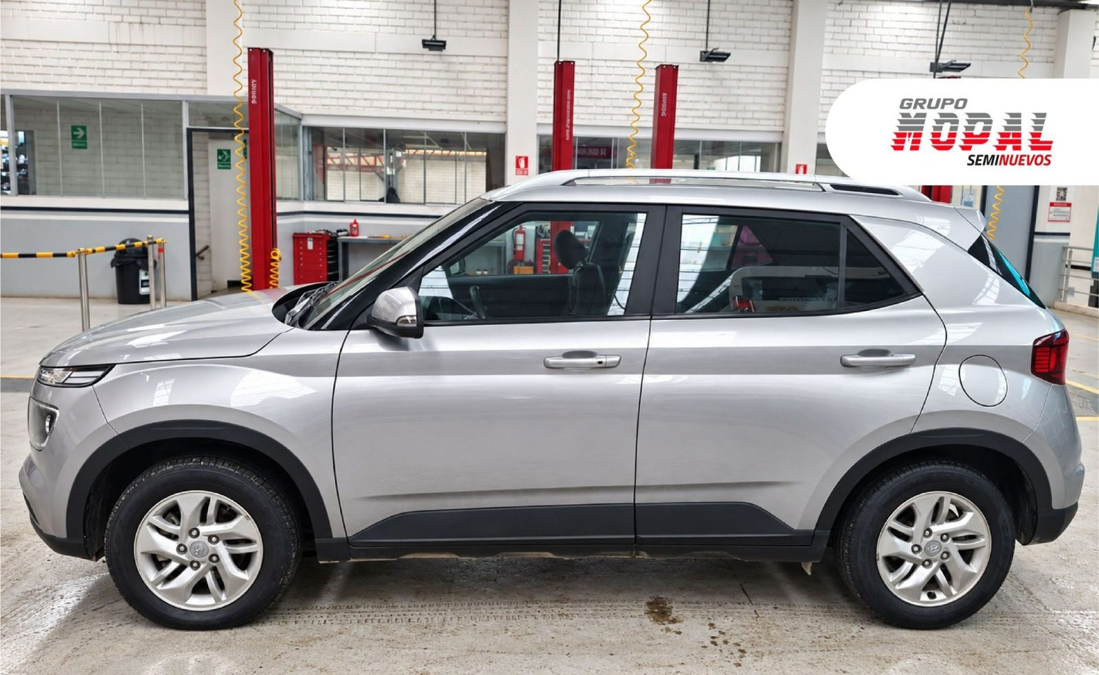 HYUNDAI VENUE GL - Imagen 2